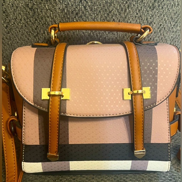 Handbags - Cute crossbody purse